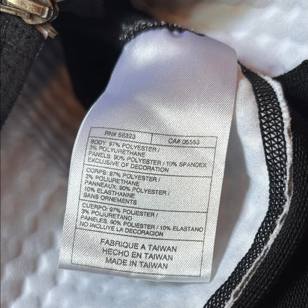 Nike🔥Women’s Sphere Running Biking Hiking Jacket, Size M - Picture 13 of 16